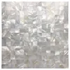 Art3d 30 x 30 cm 3D-Wandaufkleber, weißes nahtloses Perlmutt-Fliesen-Muschel-Mosaik für Badezimmer-/Küchenrückwände (6-teilig)