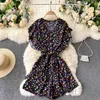 Singreiny Vrouwen Bohemian Bloemen Rompertjes Koreaanse V-hals Ruffles Mouw Button Jumpsuit Zomer Casual Wide Been Print Korte Rompertjes 210419