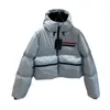 レディースジャケットショート冬の最高品質のアウトウェアダウンコートアウトドアファッションフード付き大きなポケットジッパーデザインウォームジャケットレディーコート