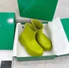 2023 Moda Kadın Tasarımcı Kısa Yağmur Botları Hafif Su Geçirmez Günlük Ayakkabılar Hakiki Deri Kauçuk Boy Taban Şeker Renkler Yüksek Qualit