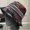 Fedora Eimer Hut für Frauen 2021 Luxurys Designer Sunhat Summer Beach Caps Hüte Mens Bonnet Beanie Brief Gedruckt Gepolstert Hüte Mütze Nice Guter