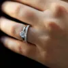 14K Biały Pozłacane 1.3CTW DF Okrągły Moissanite Pierścionek zaręczynowy Zestaw Band Lab Diament Solitaire Ślub dla kobiet 2 sztuki Ring