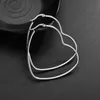 女性パンクビッグラブイヤリングのためのステンレス鋼のシンプルな心のフープイヤリング