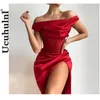 rotes trägerloses bodycon-kleid