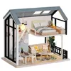Cutebee DIY Dollhouse Kit Holzpuppenhäuser Miniaturmöbel mit LED -Spielsachen für Kinder Weihnachtsgeschenk QL02 210910