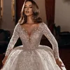 Luksusowe Suknie Balowe Suknie Ślubne Koronkowe Aplikacje Vintage Brides Suknie Przyciski Powrót Glitter Frezowanie Dostosuj Robe de Mariage