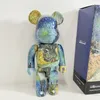 Nuovo blocco di costruzione violento orso orso Van Gogh 5.0 Provenza strada di campagna bambola fatta a mano tendenza soggiorno decorazione regalo per bambini 28 cm