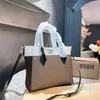 Designer handbag, handbags, large capacity, soft feel, six colors to choose from, very practical, fashionable and luxurious 2541, sizes 30,