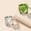 Bagues de cluster Couple Câlin Grenouille pour femmes Punk Goth Toad Metal Wrap Bague de mariage Hommes Cadeaux de fête Unisexe Animal Bijoux Edwi22