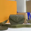銅のハンドバッグ