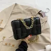 Black Weave Сумки для Женщин Роскошный Дизайнер PU Кожаная Сумка для плеча Chian Crossbody Messenger Сумка Женщина Небольшой Крыт