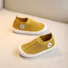 Unisex andas mesh tyg toddler pojke casual sneakers sommar barn sport skor mjuk botten glidande glid på barnskor x0703