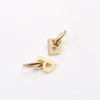 Hoop Huggie Tarnish Free PVD Gold Finish Afneembare Symple Letter B Earring RVS Sieraden Groothandel