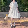 Japoński słodki biały Lolita Dress Summer Peter Pan Collar Loose Kawaii Kobiety Flare Sleeve SHIFFON ES Vestidos 13647 210512
