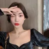 Amour pendentif lumière luxe minorité conception boule clavicule chaîne femme Style coréen ing collier mode