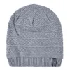 Unisexは男性用暖かい冬の帽子を保ちます。男性ニットウール豆カジュアルボンネット二重層ゴロロプラスベルベットキャップ女性ヒップホップキャップY21111