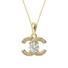 Säljer halsband CZ 925 Sterling Sier Gold Plated Zircon Letter Pendant för Women3903488