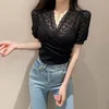 Koreański styl V Neck Krótki rękaw Koronki Top Kobiety 2021 Summer Casual Hollow Out Eleganckie Damskie Topy i Bluzki Koszulki damskie