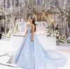 2021 Sky Blue Wedding Dresses Scoop Neck Long Dubai Arabiska Bröllopklänningar Med Pärlor Moderna Vestido de Novia