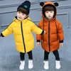 Barn Vinterpojkar Tjejer Coat Cute Bear Spädbarn Baby Parkas Tjock Kids Cotton-Padded Jacket Long Hoodies OuterWear TZ133 211203