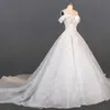 Enkel och elegant Vacker Bröllopsklänning Ärmlös Appliques Klänning Sweetheart En Line Bridal Sweep Train High-End Custom Made Stricpless Crowt