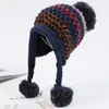 Zimowe dzianiny Kapelusze Kobiety Patchwork Pompon Balls Earflap Czapki Damskie Ciepłe Grube Czapki Winter Kobiet Czapka Kapelusz