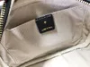 Klassisk högkvalitativ lyx varumärke Väskor plånböcker handväskor damer mode en-axel tofsar väskväska handväska kopplar gratis fartyg