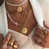 Kissme Bohemian Multi-Layered Imitation Pearl Stones Kedjor för Kvinnor Unik Lion Monarchess Medalj hänge halsband