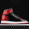 Toppkvalitet Jumpman 1 High QG Bred Patent Basketskor svart röd Mode Casual Sneaker för män och kvinnor 555088-063