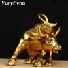 YuryFvna 3 tailles Golden Wall Street Bull Ox Figurine Sculpture Charge Bourse Bull Statue Home Office Décoration Cadeau 210910