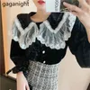 Velours Femmes Vintage Blouse Noir Dentelle Patchwork Chemises De Mode À Manches Longues Dame Chic Coréen Blusas Outwear Blouses 210601