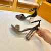 Fashion Classic Sandals Butte Metal Leather Beach Designer Deluxe Women Shoes Big Size35-41 MKJ145