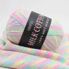 1 PC Hot Hurtownie 50 G / Ball Kolorowe Sekcja Barwiasta Przędza Wełna Baby Mleko Bawełna 100% Miękka przędza akrylowa do ręki Knitting Crochet FZ15 Y211129