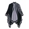 Luxus Marke Ponchos Mantel 2020 Kaschmir Schals Frauen Winter Warme Tücher und Wraps Pashmina Dicke Capes Decke Femme Schal Q0828