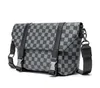 Bolsa de mensageiro de couro de couro de couro para homens bolsas de sacola de bolsa de ombro bolsas de designer de wpmen bolsas de câmera coloras brilhantes esportes bolas de luxo mochilas de luxo