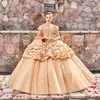 Princess Gold Girls Vestidos de XV Años 2021 Quinceanera Klänningar Sweetheart Lace Applique Ball Gown Masquerade Prom Wear