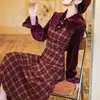 Yosimi vintage plaid vrouwen jurk mid-kalf herfst winter preppy stijl nep set vestidos fluwelen lange mouw elegante jurken 210604