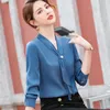 Chemise bleue femmes printemps conception tempérament demi manches col en V en mousseline de soie Blouses bureau dames mode travail formel hauts 210604