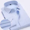الرجال قمصان العمل العلامة التجارية لينة طويلة الأكمام مربعة طوق العادية الصلبة عادي / حك الرجال اللباس الأبيض الذكور قمم 220309