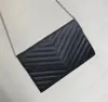 Högkvalitativ kedja av äkta läder Axelväska för kvinnor Lyxig Designer Crossbody-väskor guld silver handväskor Krokodilplånbok Handväska Plånböcker kaviar lammskinn