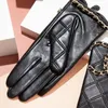 Fünf Finger Handschuhe Winter Mode Klassische Trendy Marke Luxry Design Leder Handschuh Dame Halten Warmouch Bildschirm Top Schicht Schaffell C229b
