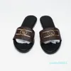 Fashion-Women Gingham Fashion Love Sandals Сандалии с золотым металлическим украшением Черно-коричневые и белые пляжные шлепанцы