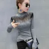 Otoño moda hueco lana suéter de mujer manga larga delgada medio cuello alto sexy camisa de fondo 11243 210427