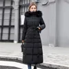 Женские траншевые пальто 2022 Высококачественные женщины Зимние пиджаки с капюшоном с меховым воротником теплый утолчок