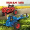 Stad Klassieke Rode Oude Tractor Auto Technische Bouwstenen DIY Wandelen Tractor Truck Bricks Educatief Speelgoed voor Kinderen Q0624