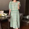 Corea Chic moda Casual verde Plaid bata cuello cuadrado suelta Puff manga todo-fósforo Midi vestido mujer verano 16W1444 210510