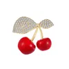 Alfileres, broches Tendencia linda Broche de cobre Fruta Cereza roja Circón Pin Fiesta Graduación Joyería Alta calidad Pareja Niño Regalo