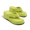 Ao ar livre verão praia tendência chinelo feminino plataforma grossa cunha camurça sintética antiderrapante sola de borracha sapatos de moda senhoras flip flops