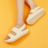 Sandaler för kvinnor 2021 Sommarplattform Skor Utanför Tofflor Kvinnors Soft Beach Slides Tjock Sole Non-Slip Indoor Des Sandales Y0721