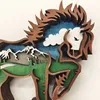 Cavallo di legno Artigianato Taglio laser Scultura Figurine Decorazioni per la casa Regalo Artigianato d'arte Foresta selvaggia Decorazione da tavola per animali Statue di cavalli Ornamenti per la decorazione della stanza